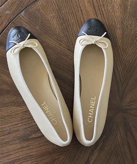 ballerine chanel bicolore|Chanel ballerina flats price.